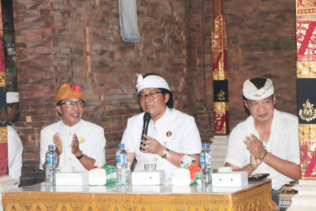 Ketua MGPSSR Bali Hadiri Karya Ngenteg Linggih di Pura Panti Pasek Bendesa Hyang Selat